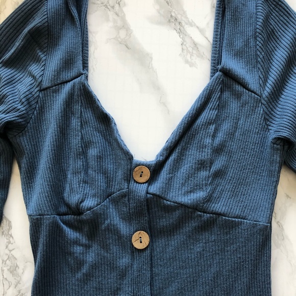 🌼 2/$15 Fashion Nova bodysuit - Picture 5 of 8